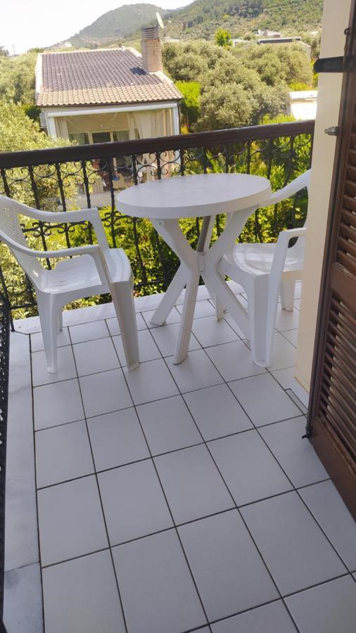 Villa Thomi Skala Rachoni  Exteriör bild