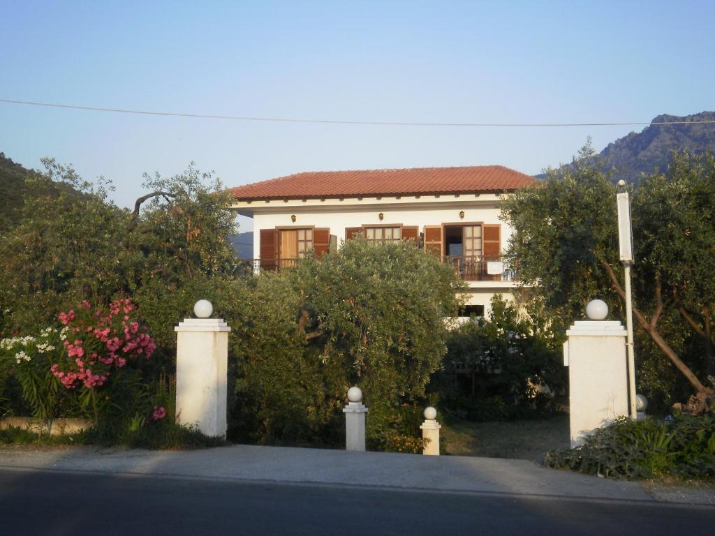 Villa Thomi Skala Rachoni  Exteriör bild